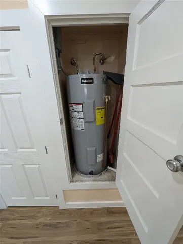 $199,900 | 320 Laredo Street, Lockhart, TX 78644