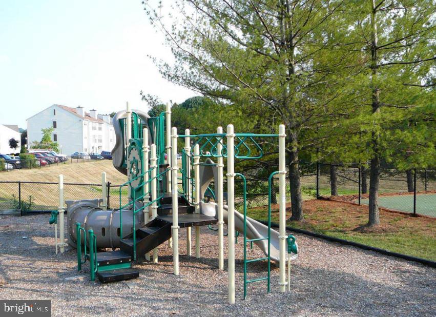 109 Fort Evans Road Southeast, Unit E Leesburg, VA 20175 - Photo 5 of 5 Tots Playground