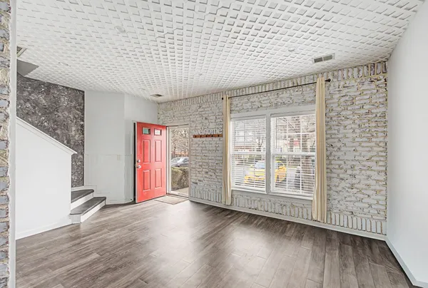 $2,000 | 3401 Anderson Road, Unit 4, Antioch, TN 37013