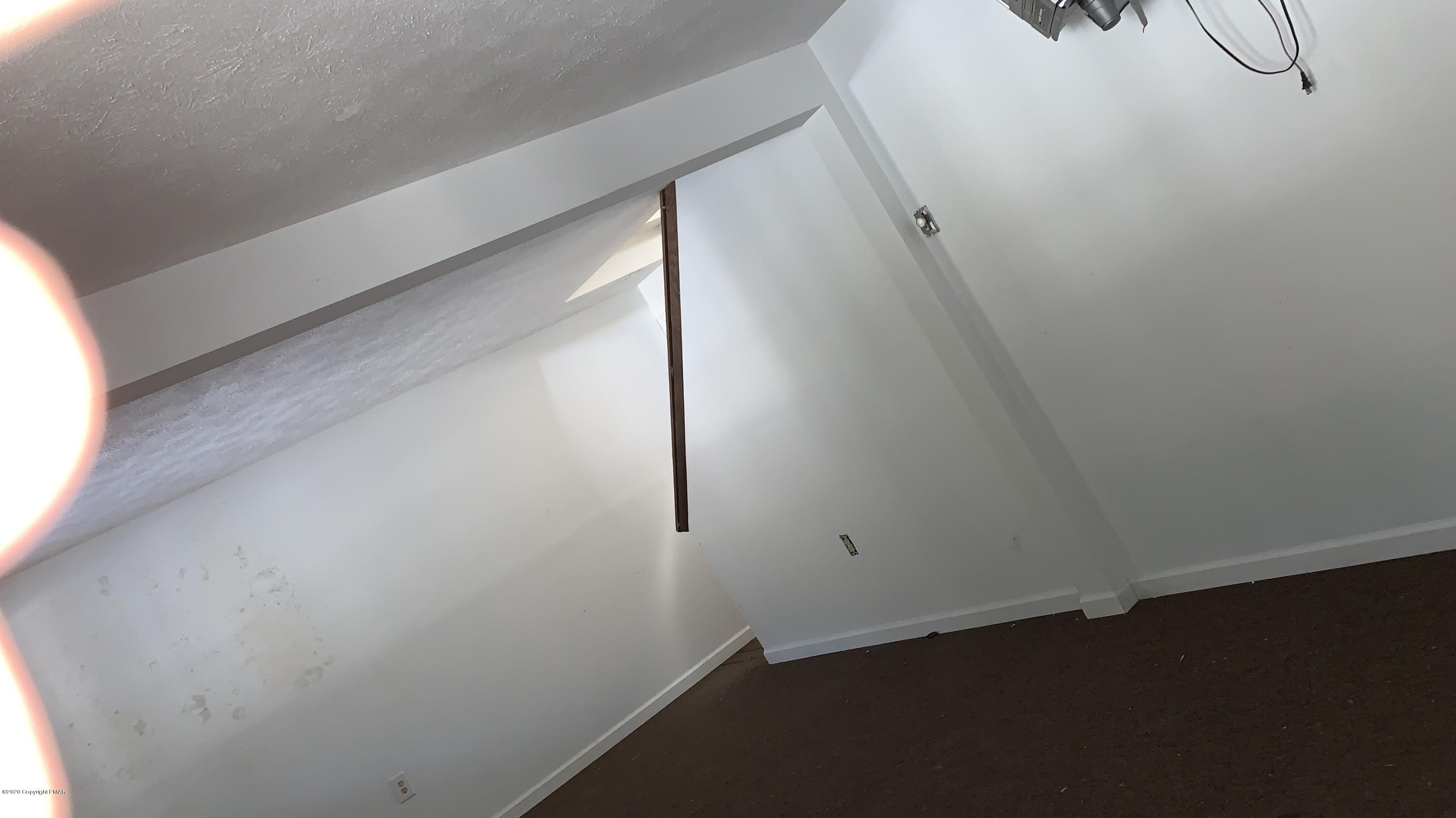 6014 Decker Road Bushkill, PA 18324 - Photo 20 of 24 2020-01-22 13.41.13