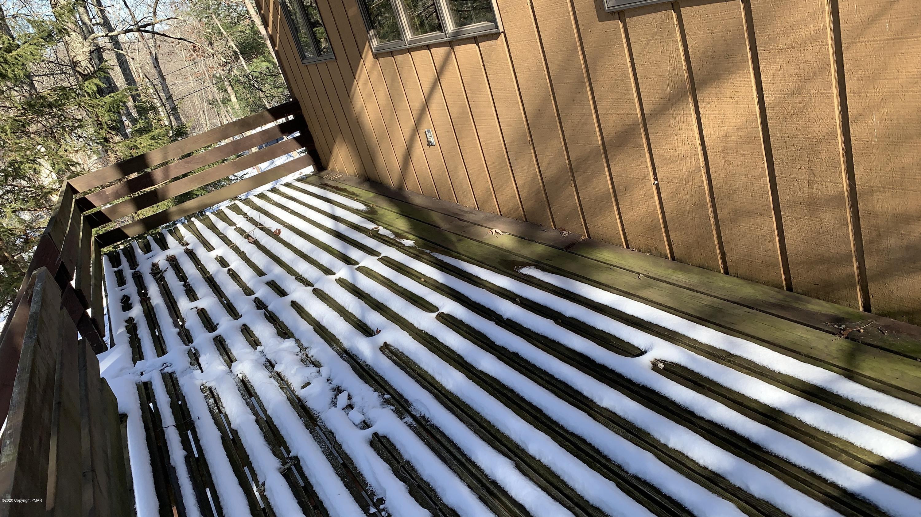 6014 Decker Road Bushkill, PA 18324 - Photo 3 of 24 2020-01-22 13.33.13