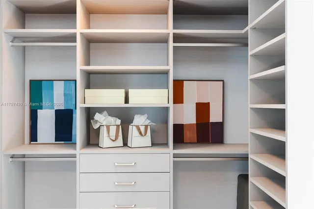 $12,900 | 480 Northeast 31st Street, Unit 3407, Miami, FL 33137