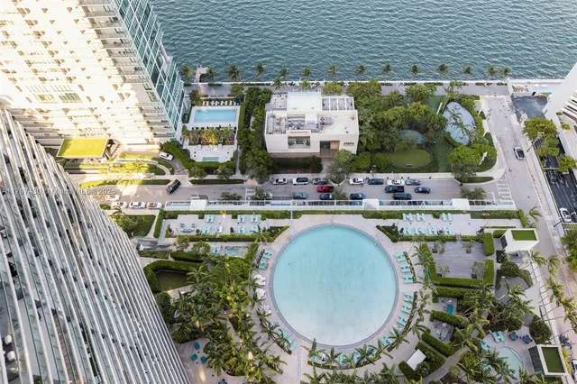 $12,900 | 480 Northeast 31st Street, Unit 3407, Miami, FL 33137