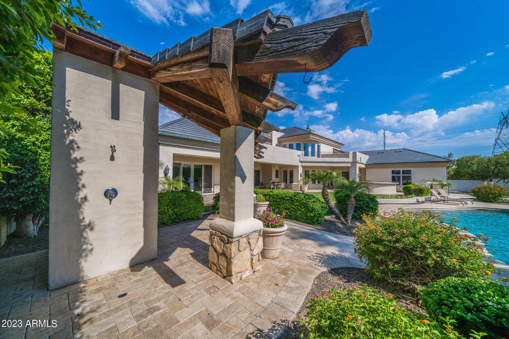 622 North Miramar Mesa, AZ 85213 - Photo 68 of 80 Outdoor shower