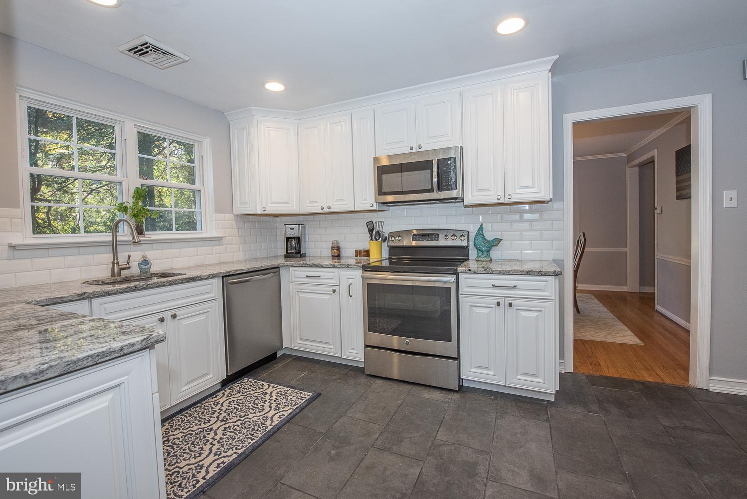 471 Old Eagle School Road Wayne, PA 19087 - Photo 8 of 37 Kitchen with Stainless Steel Appliances