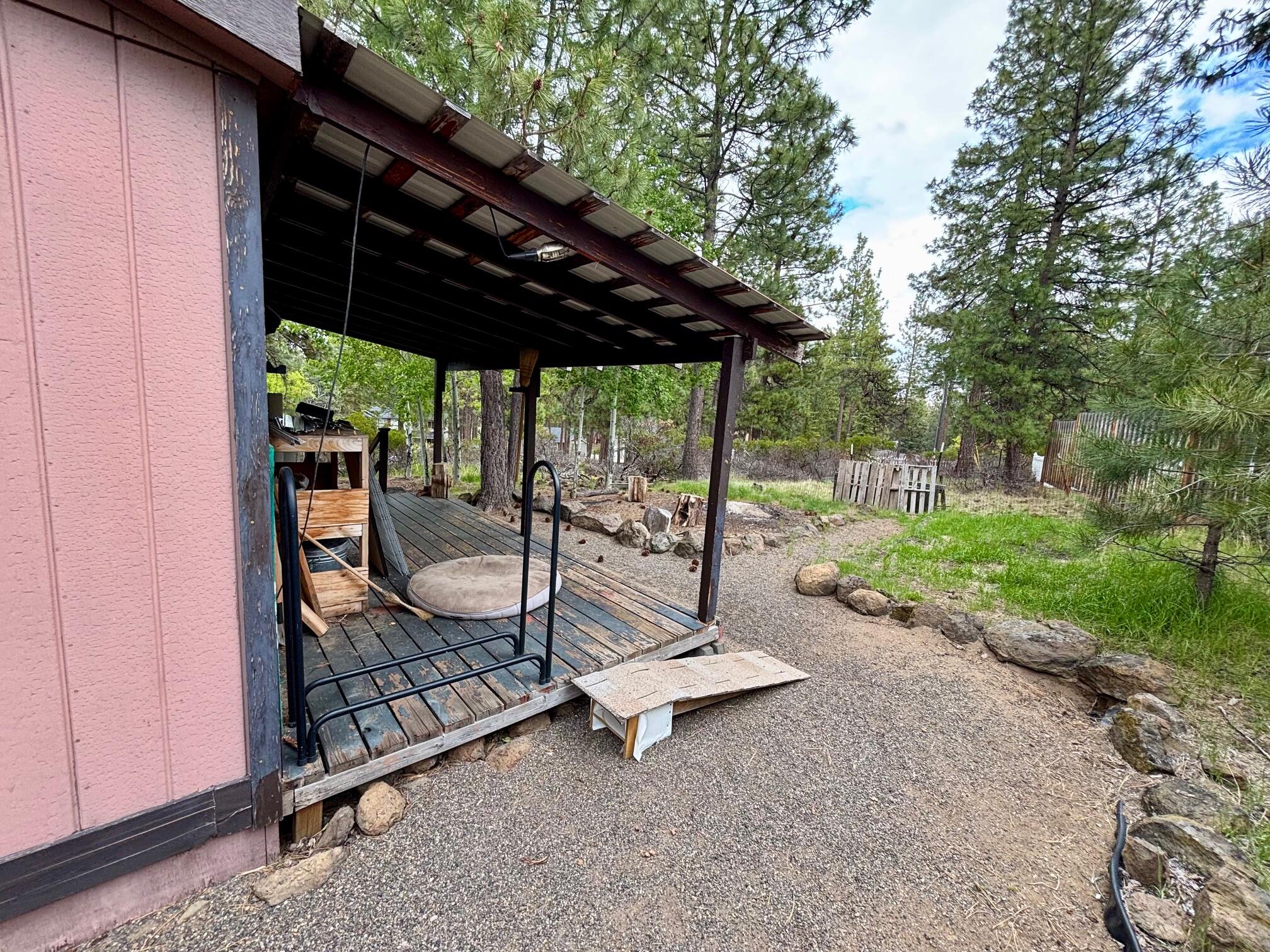 60217 Crater Road Bend, OR 97702 - Photo 20 of 28 20