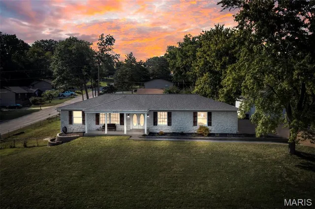 $395,000 | 609 Cerny Avenue, Eureka, MO 63025