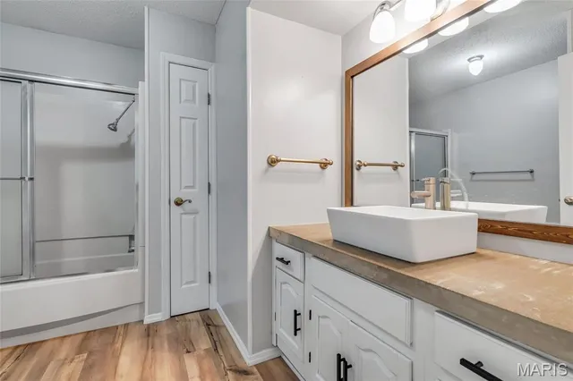 $395,000 | 609 Cerny Avenue, Eureka, MO 63025