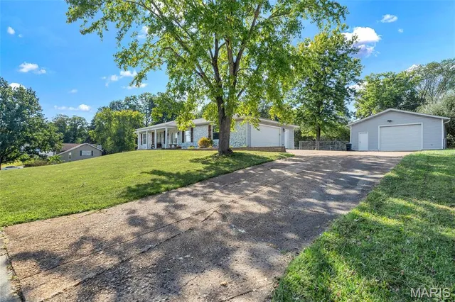 $395,000 | 609 Cerny Avenue, Eureka, MO 63025