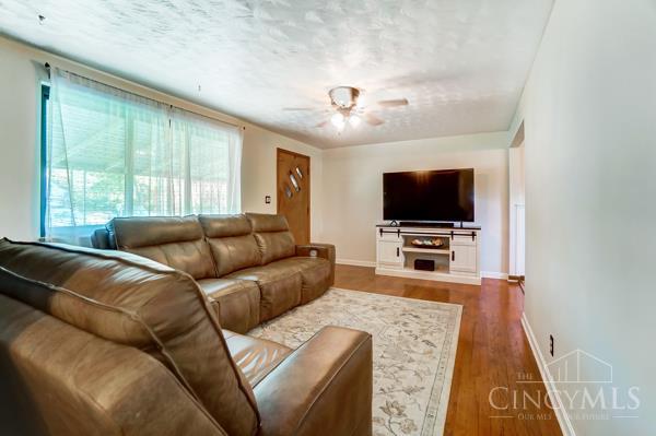 7885 Hopkins Road Maineville, OH 45039 - Photo 8 of 22
