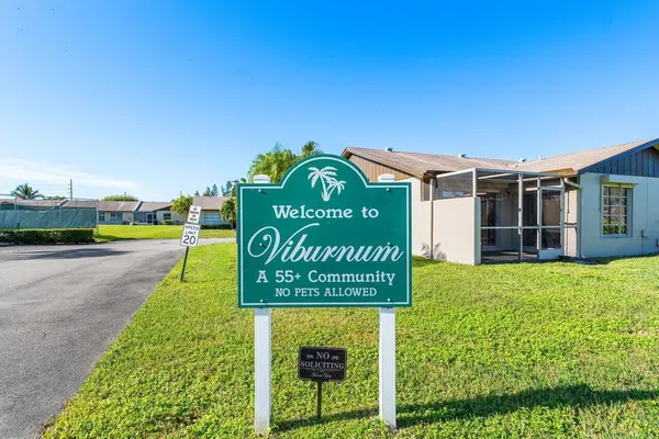 $299,000 | 5424 Viburnum Circle, Delray Beach, FL 33484