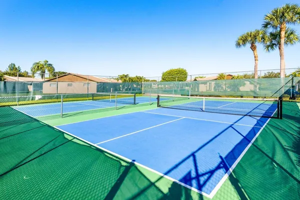 $299,000 | 5424 Viburnum Circle, Delray Beach, FL 33484