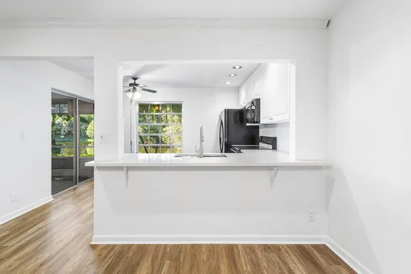 $299,000 | 5424 Viburnum Circle, Delray Beach, FL 33484