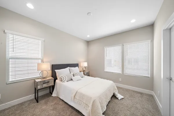 $2,199 | 2623 Huntington Creek Lane, Houston, TX 77093