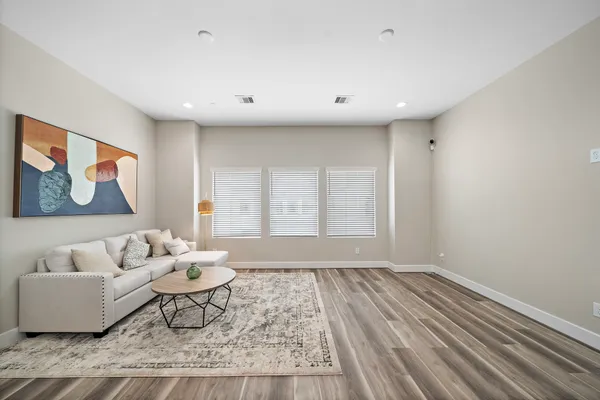 $2,199 | 2623 Huntington Creek Lane, Houston, TX 77093