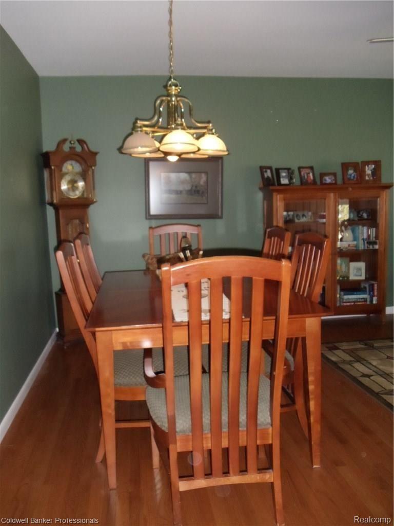 2414 Highfield Road Waterford, MI 48329 - Photo 19 of 44 DSC02058.JPG