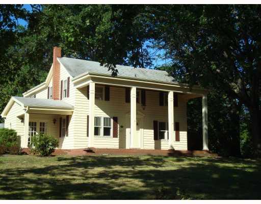 789 Mercer Road Butler, PA 16001 - Photo 1 of 18 Exterior Front.