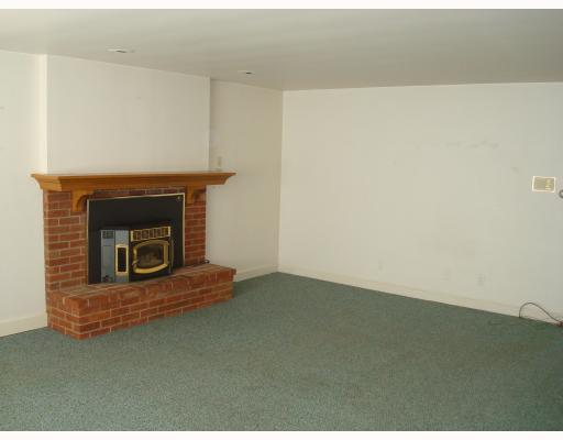 789 Mercer Road Butler, PA 16001 - Photo 7 of 18 Den/Family/Great Room.