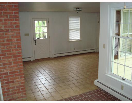 789 Mercer Road Butler, PA 16001 - Photo 9 of 18 Den/Family/Great Room.