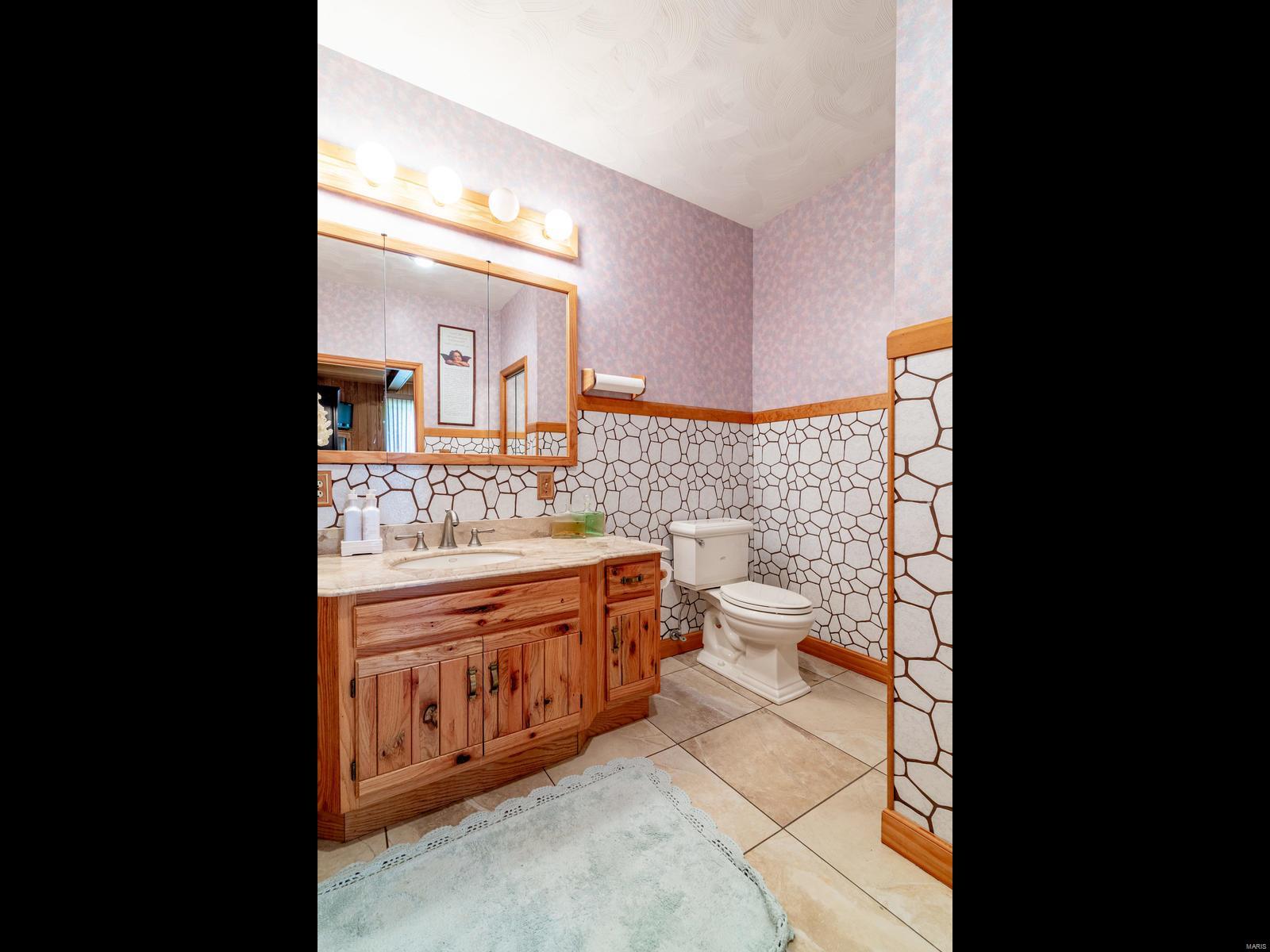 124 Prairie Lane Alton, IL 62002 - Photo 24 of 69 Gallery Image 24