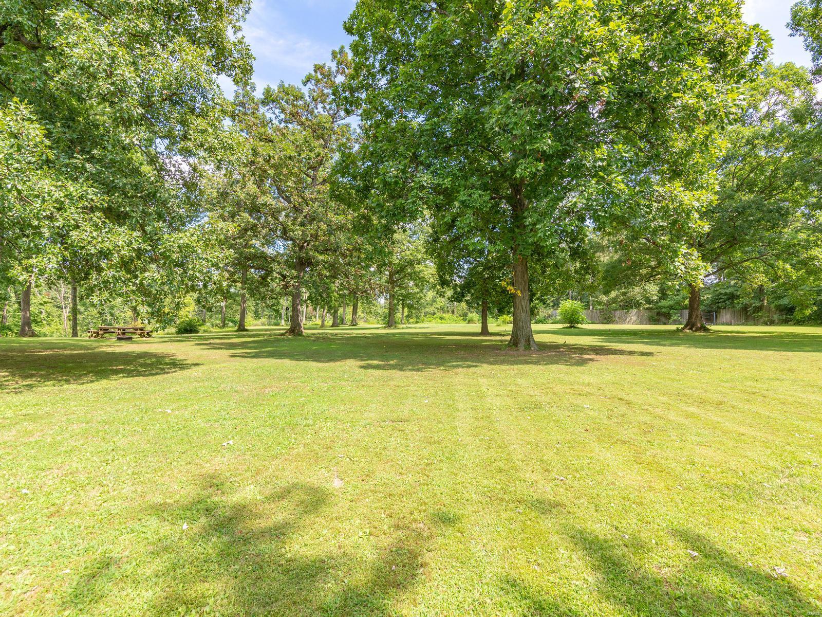 124 Prairie Lane Alton, IL 62002 - Photo 47 of 69 Gallery Image 47