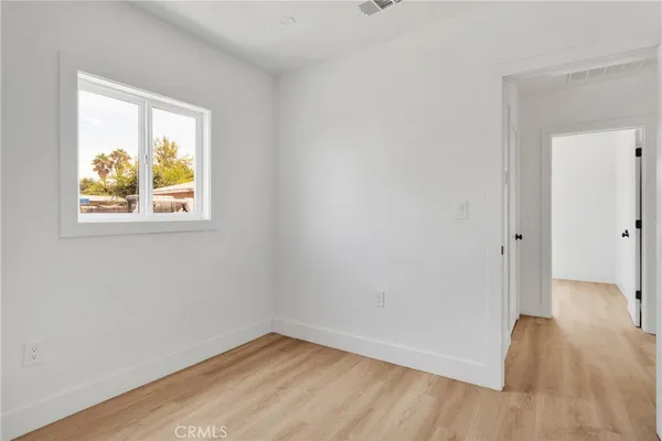 $2,400 | 7355 Lynwood Way, Highland, CA 92346