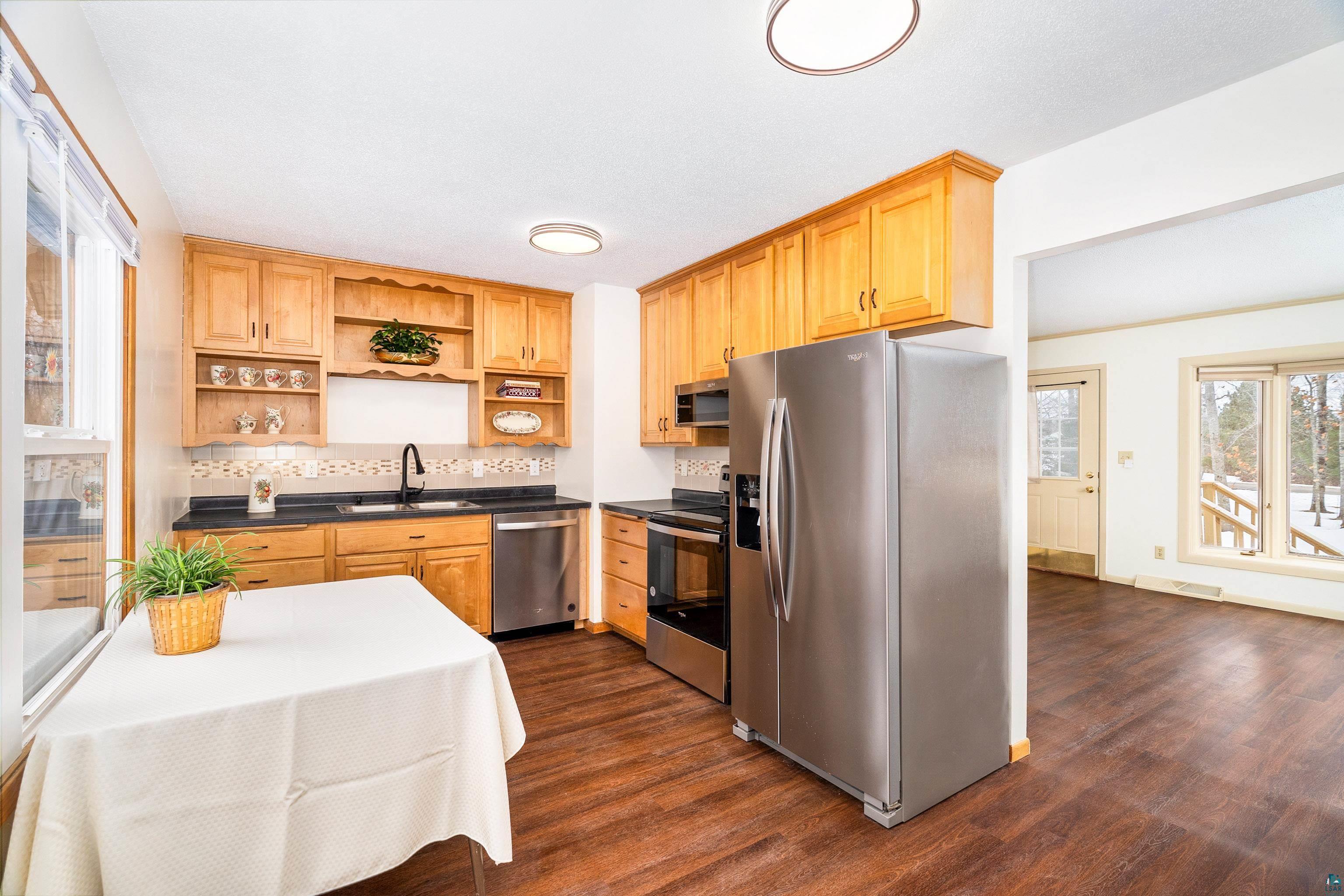 6699 Industrial Road Saginaw, MN 55779 - Photo 6 of 33 Gallery Image 6
