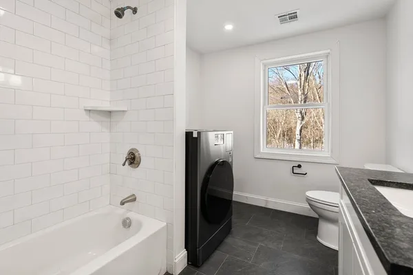 $3,200 | 99 Main Street, Unit A, Upton, MA 01568