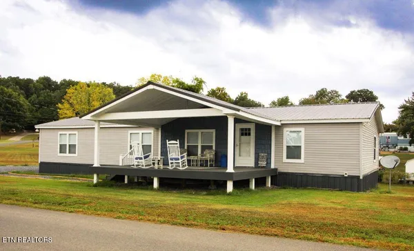 $349,900 | 1680 Canal Lane, Dandridge, TN 37725