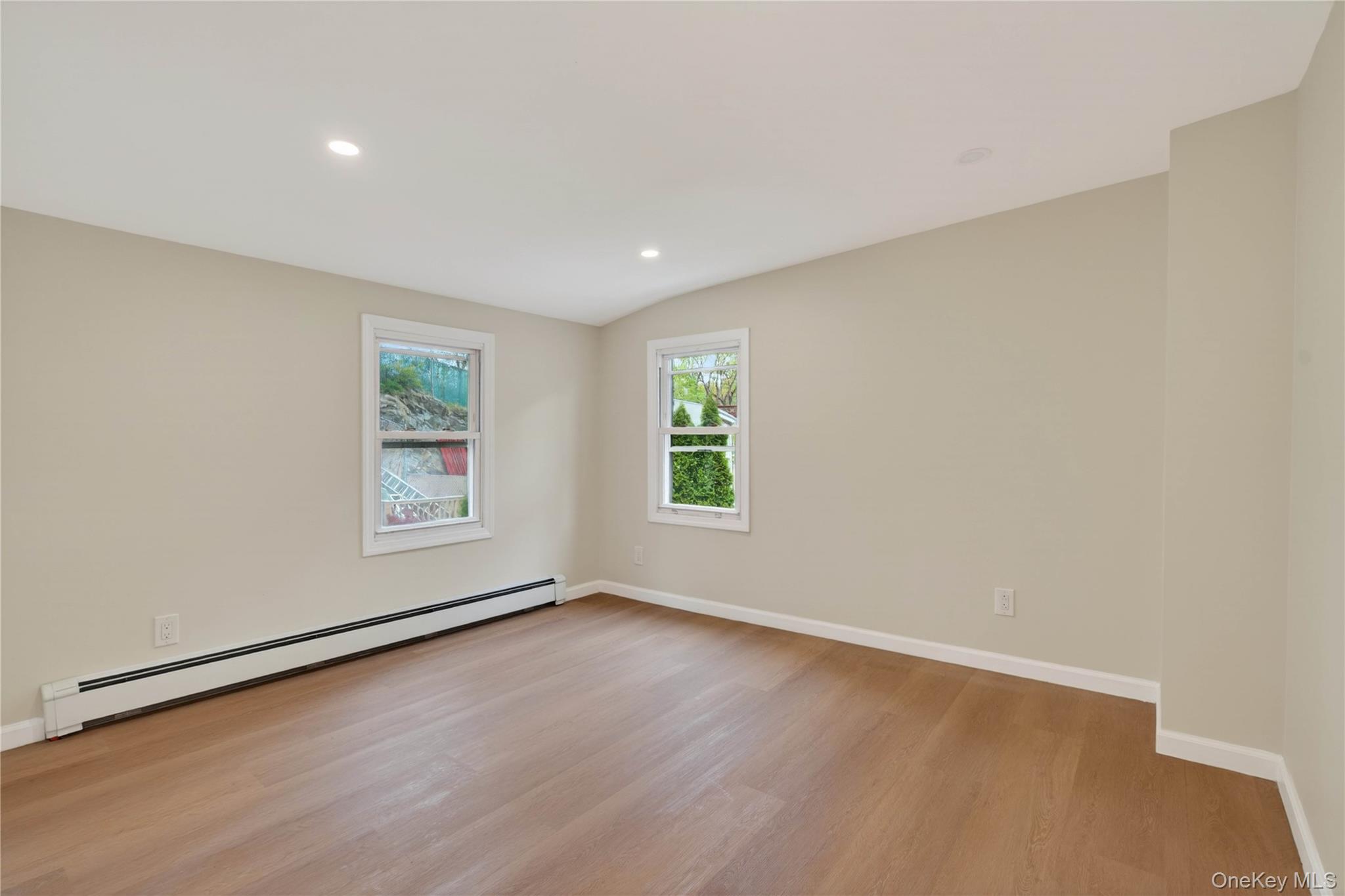 81 Potter Avenue New Rochelle, NY 10801 - Photo 14 of 22