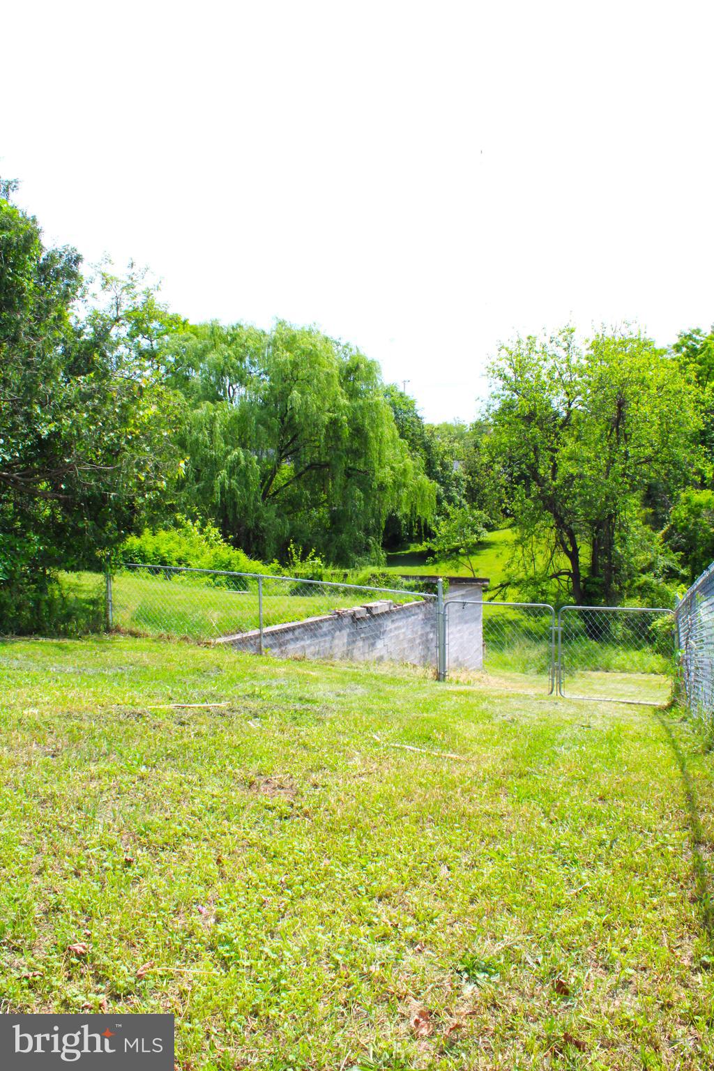 550 Winifred Road Cumberland, MD 21502 - Photo 19 of 81 Rear Yard View 2