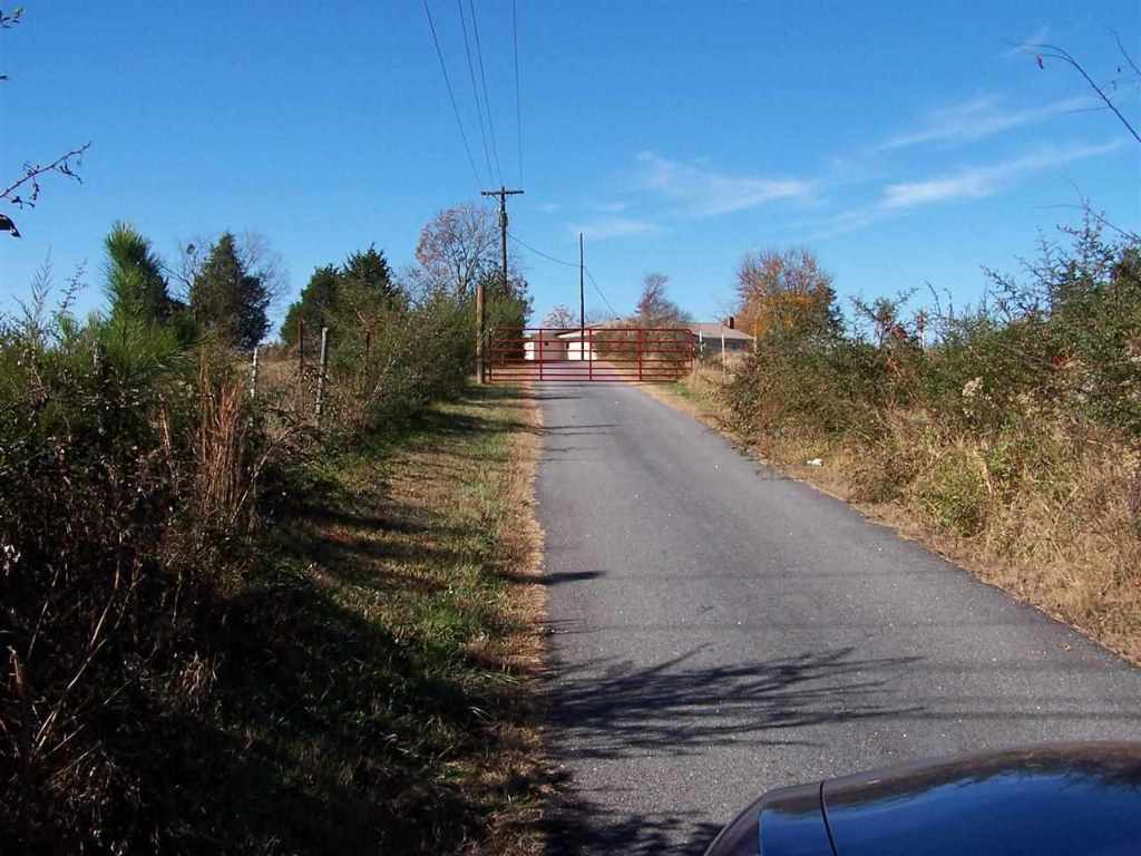5597 Wild Hog Road Anderson, SC 29625 - Photo 12 of 19 Gallery Image 12