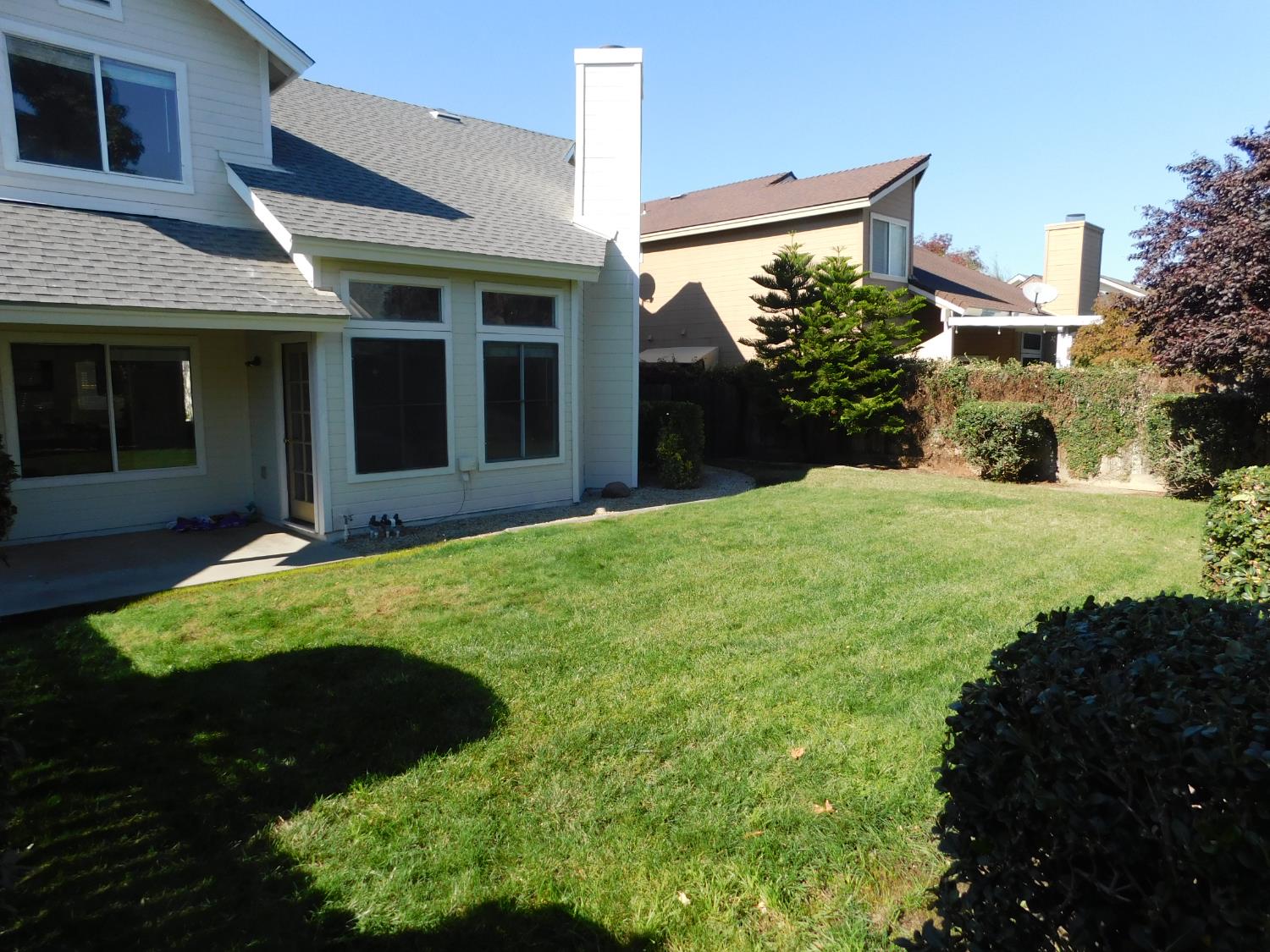 2316 Mountain Quail Way Modesto, CA 95355 - Photo 42 of 49 a view of a house with backyard and garden