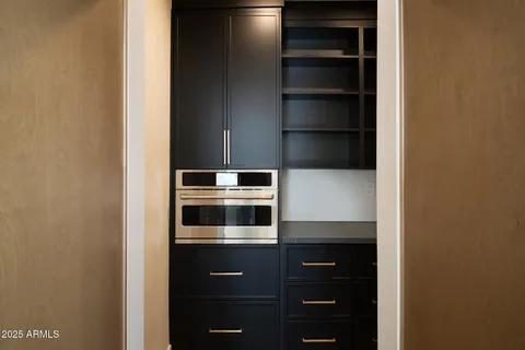 $2,400,000 | 8502 East Vista Bonita Drive, Scottsdale, AZ 85255