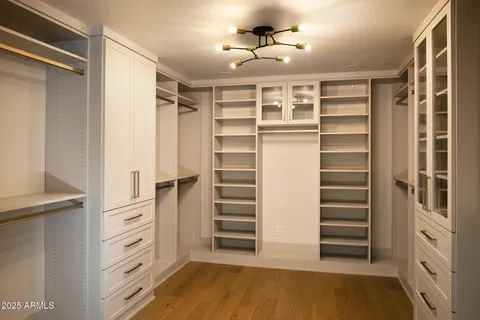 $2,400,000 | 8502 East Vista Bonita Drive, Scottsdale, AZ 85255