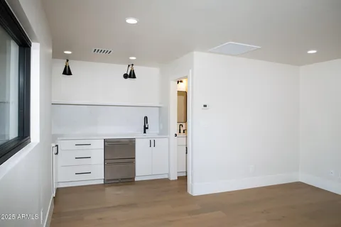 $2,400,000 | 8502 East Vista Bonita Drive, Scottsdale, AZ 85255