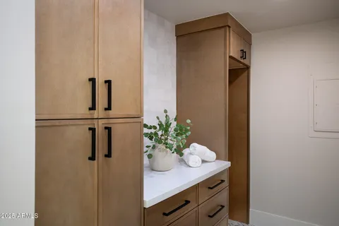 $2,400,000 | 8502 East Vista Bonita Drive, Scottsdale, AZ 85255