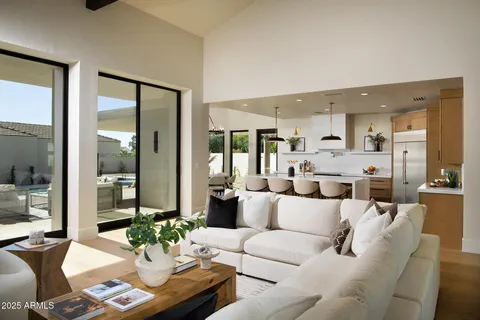 $2,400,000 | 8502 East Vista Bonita Drive, Scottsdale, AZ 85255