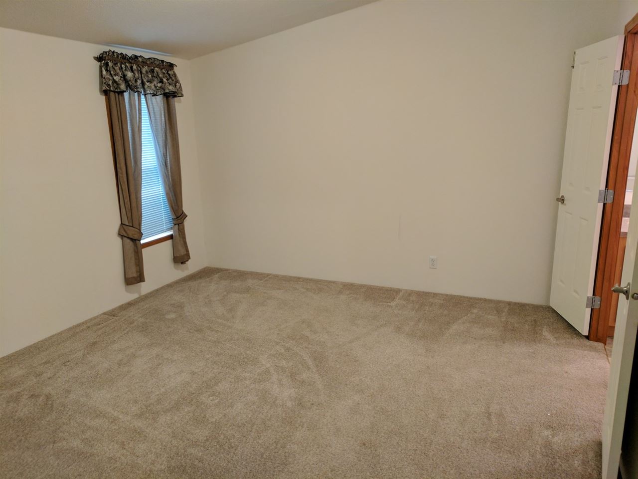 1391 Hall Street, Unit A Addy, WA 99101 - Photo 7 of 20