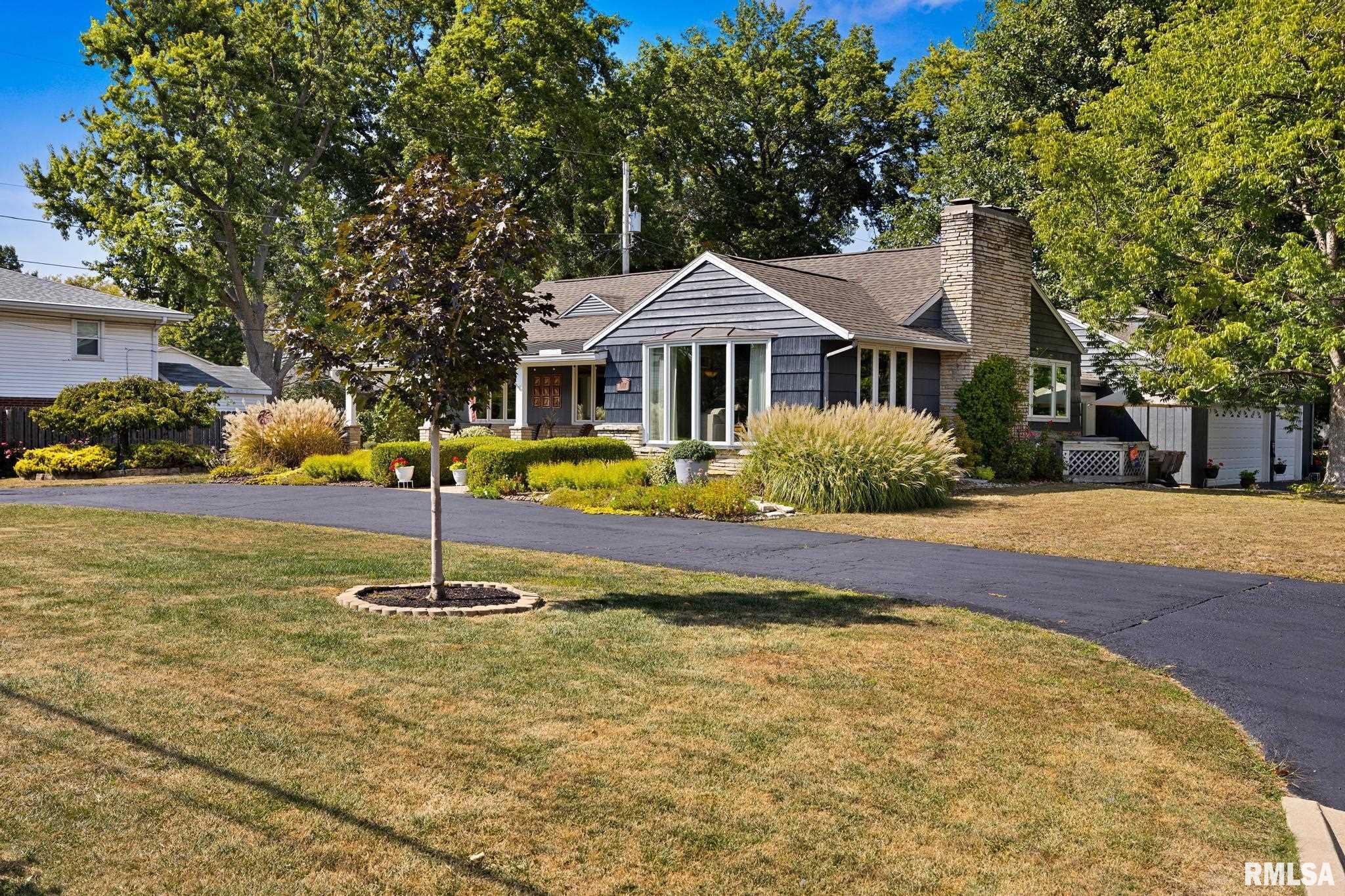 1017 West Northmoor Road Peoria, IL 61614 - Photo 4 of 53