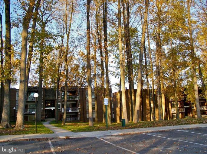 2207 Greenery Lane, Unit T2 Silver Spring, MD 20906 - Photo 10 of 27 Plenty of parking