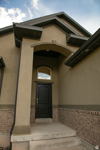 3365 Falcon Way Layton, UT 84040 - Photo 25 of 27 Front Entry