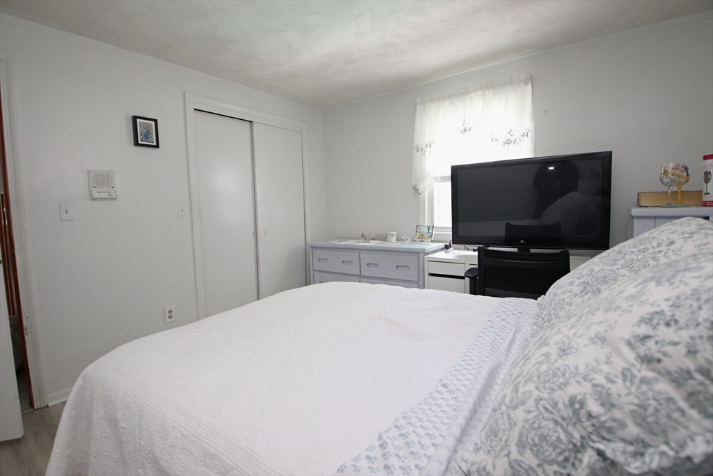 19 Juliette Road Saugus, MA 01906 - Photo 12 of 39