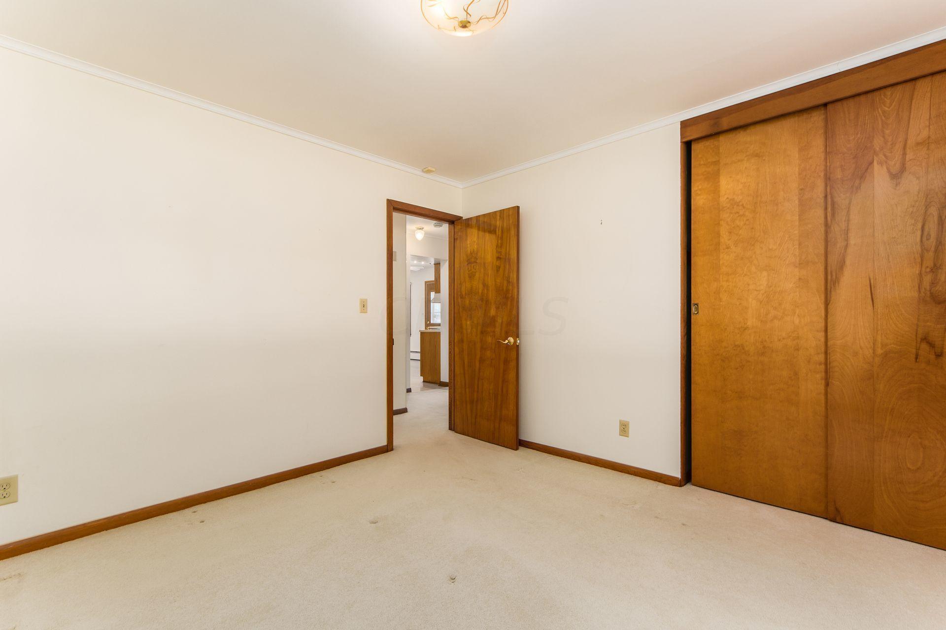 3621 Clime Road Columbus, OH 43228 - Photo 26 of 45