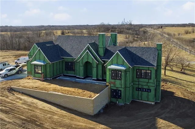 $2,495,000 | 10800 North Ewing Avenue, Kansas City, MO 64156