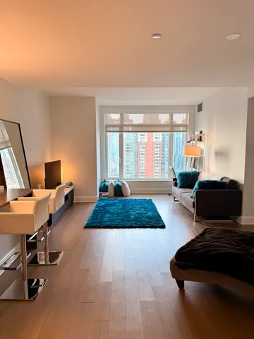 $4,347 | 514 North Peshtigo Court, Unit 2303, Chicago, IL 60611