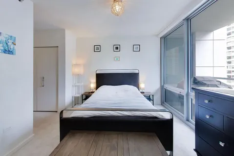$399,900 | 160 East Illinois Street, Unit 1005, Chicago, IL 60611