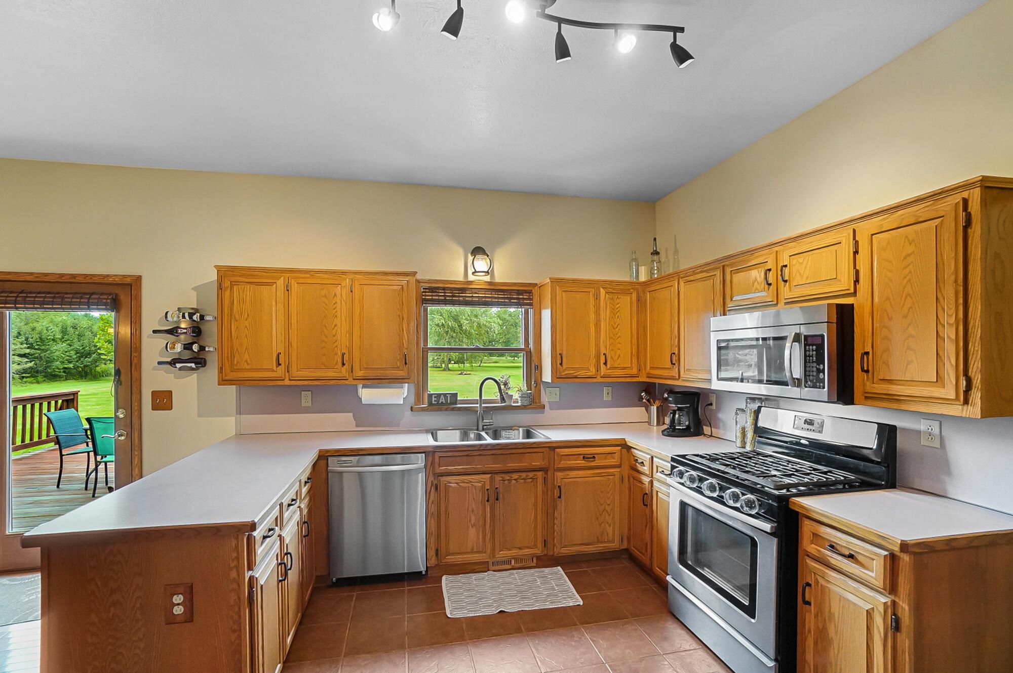 7218 Basil Western Road Canal Winchester, OH 43110 - Photo 20 of 77 018