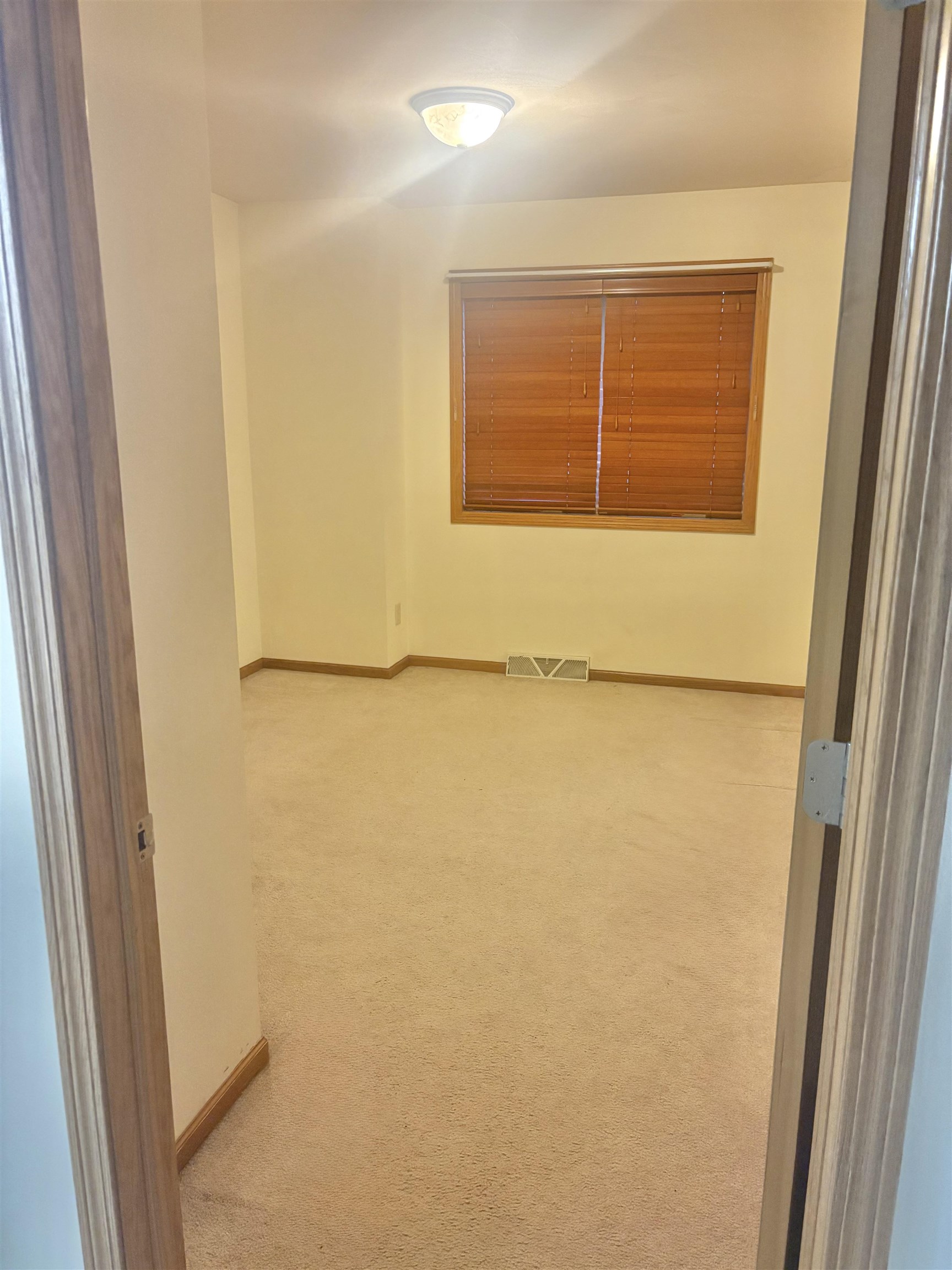 2421 Renaissance Drive Fitchburg, WI 53711 - Photo 6 of 24