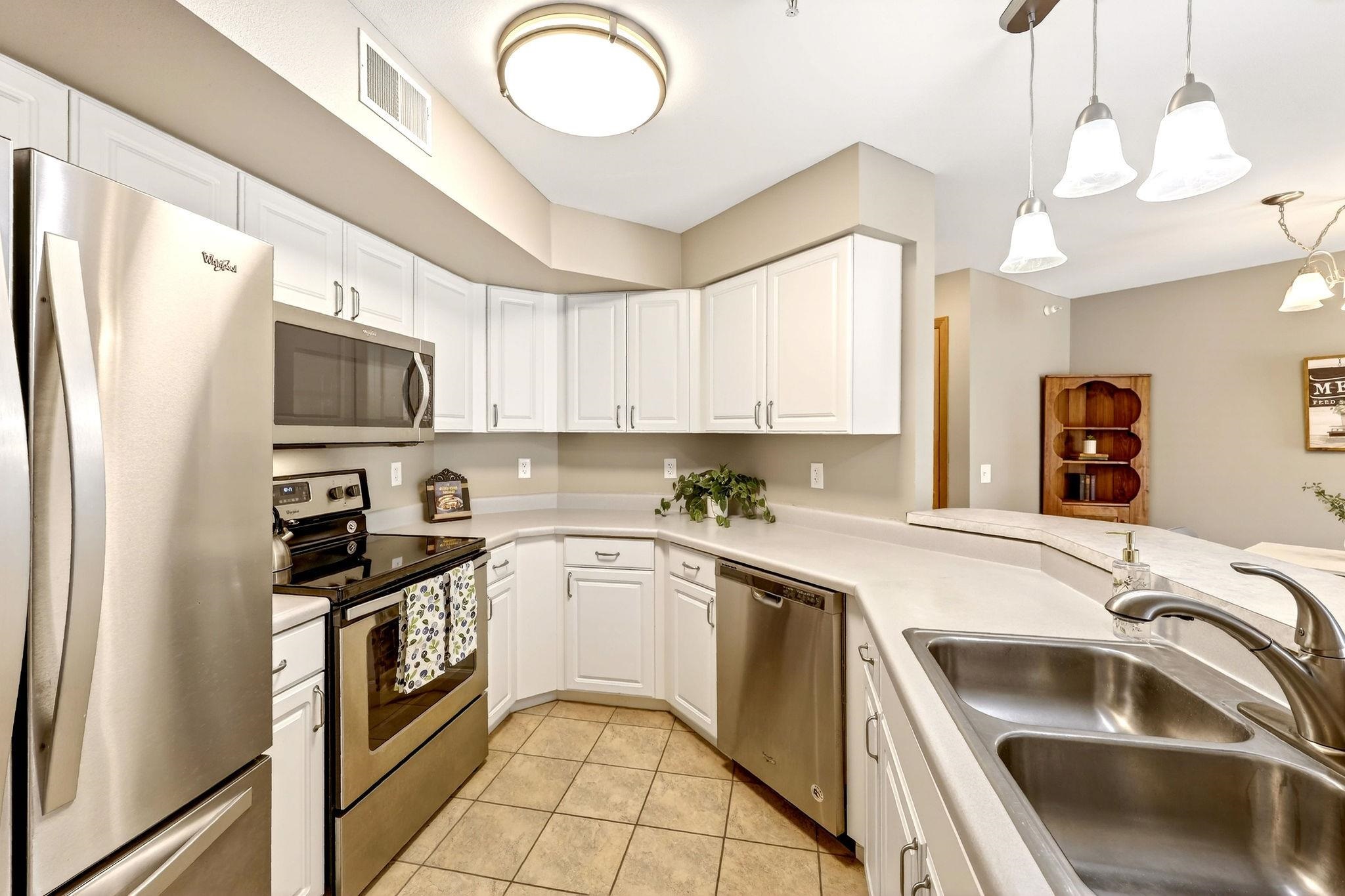 10 Kings Mill Circle, Unit 101 Madison, WI 53718 - Photo 13 of 43